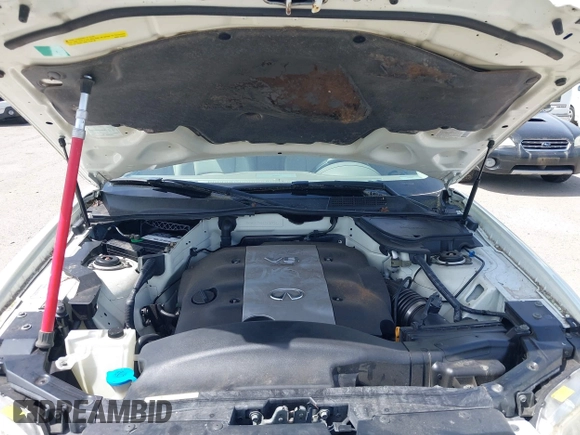 2004 Infiniti FX with VIN JNRBS08W44X403911, listed as a IAAI auction lot 42206281 with 153,345 mi miles and . Bid and sale history available at carsss.com. Image 10.