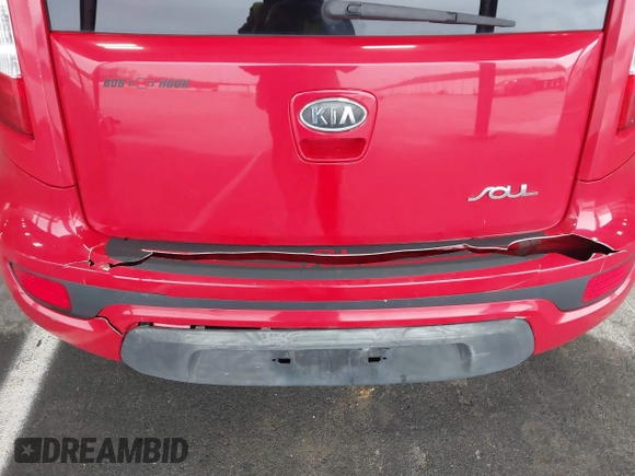 2012 Kia Soul + with VIN KNDJT2A69C7432852, listed as a IAAI auction lot 41960420 with 298,565 mi miles. Bid and sale history available at carsss.com. Image 6.