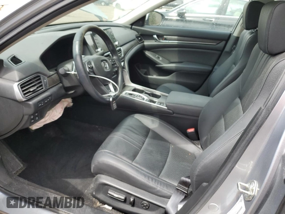2019 Honda Accord Touring z VIN 1HGCV2F90KA802742, wystawiony jako Copart lot #53849415 z przebiegiem 29 962 mil mil oraz Czysty tytuł • Clean title. Historia ofert i sprzedaży dostępna na DreamBid. Obrazek 7.