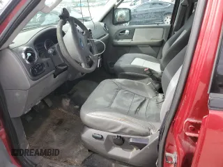 2005 Ford Expedition Special Service z VIN 1FMPU16535LA59153, wystawiony jako Copart lot #50961195 z przebiegiem 200 296 mil mil oraz Szkoda całkowita • Salvage title. Historia ofert i sprzedaży dostępna na DreamBid. Obrazek 7.