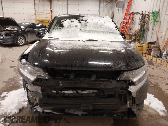2020 Mitsubishi Outlander ES z VIN JA4AZ3A33LZ048610, wystawiony jako IAAI lot #41296277 z przebiegiem 59 372 mil mil oraz . Historia ofert i sprzedaży dostępna na DreamBid. Obrazek 12.