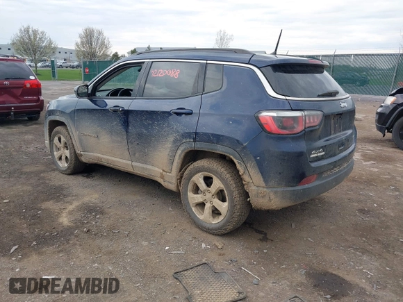 2018 Jeep Compass Latitude z VIN 3C4NJDBB3JT434507, wystawiony jako IAAI lot #42120088 z przebiegiem 82 181 mil mil oraz . Historia ofert i sprzedaży dostępna na DreamBid. Obrazek 3.