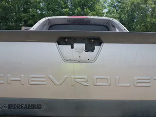 2005 Chevrolet Avalanche LS with VIN 3GNEC12ZX5G274802, listed as a IAAI auction lot 42597171 with Not provided miles and . Bid and sale history available at DreamBid. Image 6.