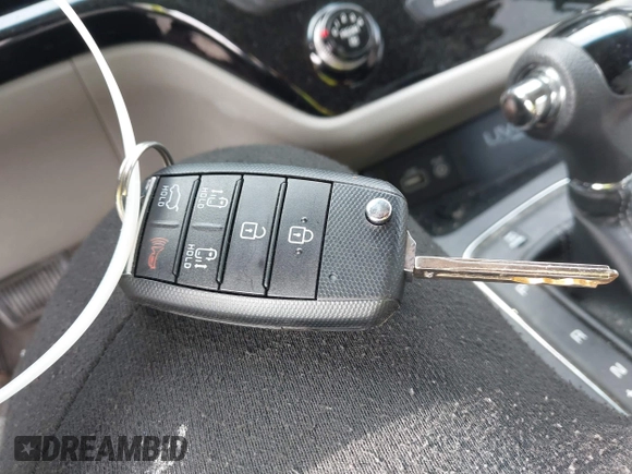 2016 Kia Sedona LX with VIN KNDMB5C16G6188852, listed as a IAAI auction lot 42238208 with 117,045 mi miles and . Bid and sale history available at DreamBid. Image 11.
