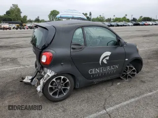 2016 Smart fortwo Passion with VIN WMEFJ5DA1GK062837, listed as a Copart auction lot 59629665 with 58,836 mi miles and Salvage title. Bid and sale history available at DreamBid. Image 3.