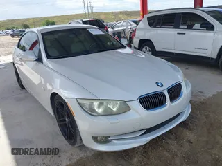 2011 BMW 3 Series 328i with VIN WBAKE3C53BE557457, listed as a IAAI auction lot 41631581 with 112,272 mi miles and . Bid and sale history available at carsss.com. Image 1.