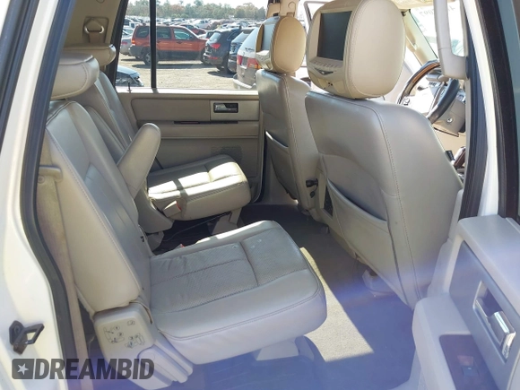 2007 Ford Expedition EL Limited with VIN 1FMFK195X7LA98810, listed as a IAAI auction lot 41347097 with 137,563 mi miles. Bid and sale history available at carsss.com. Image 8.