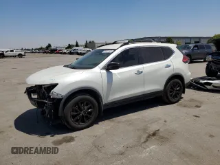 2017 Nissan Rogue SV with VIN 5N1AT2MV3HC818826, listed as a Copart auction lot 62421165 with 164,470 mi miles and Salvage title. Bid and sale history available at DreamBid. Image 1.