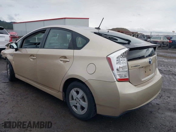 2010 Toyota Prius II with VIN JTDKN3DU2A0205717, listed as a IAAI auction lot 40910678 with 62,207 mi miles. Bid and sale history available at carsss.com. Image 3.