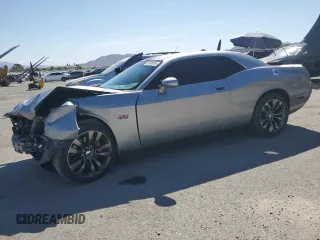 2014 Dodge Challenger SRT-8 z VIN 2C3CDYCJ3EH201998, wystawiony jako Copart lot #53308065 z przebiegiem 57 967 mil mil oraz Szkoda całkowita • Salvage title. Historia ofert i sprzedaży dostępna na DreamBid. Obrazek 1.
