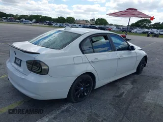 2007 BMW 3 Series 328i with VIN WBAVA33527PG40286, listed as a IAAI auction lot 39151325 with 1 mi miles. Bid and sale history available at carsss.com. Image 4.