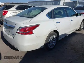 2014 Nissan Altima SV with VIN 1N4AL3AP4EC173766, listed as a IAAI auction lot 41061801 with 162,446 mi miles and . Bid and sale history available at carsss.com. Image 4.