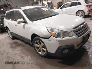 2013 Subaru Outback 2.5i Premium with VIN 4S4BRBCC0D3273777, listed as a IAAI auction lot 41195904 with 141,482 mi miles. Bid and sale history available at carsss.com. Image 1.