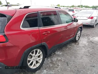 2017 Jeep Cherokee Latitude с VIN 1C4PJLCB6HW534784, выставлен на аукционе IAAI как лот 42156661 с пробегом 140 764 миль миль и . История ставок и продаж доступна на DreamBid. Изображение 6.