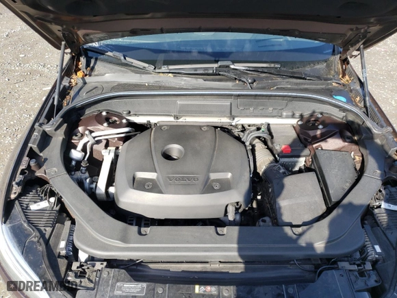 2018 Volvo XC60 Momentum with VIN YV4A22RK9J1017368, listed as a Copart auction lot 52041415 with 46,434 mi miles and Salvage Title. Bid and sale history available at carsss.com. Image 12.