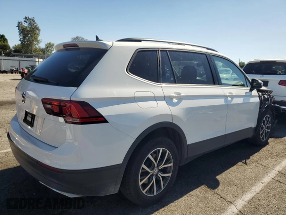 2021 Volkswagen Tiguan S z VIN 3VV1B7AX8MM146962, wystawiony jako Copart lot #56416195 z przebiegiem 113 002 mil mil oraz Szkoda całkowita • Salvage title. Historia ofert i sprzedaży dostępna na DreamBid. Obrazek 3.
