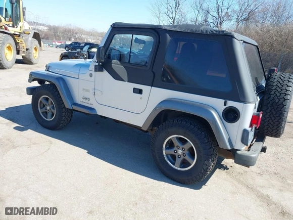 2004 Jeep Wrangler X with VIN 1J4FA39S94P727125, listed as a IAAI auction lot 41731746 with 110,194 mi miles. Bid and sale history available at carsss.com. Image 3.