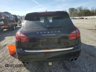 2012 Porsche Cayenne Turbo z VIN WP1AC2A2XCLA83901, wystawiony jako Copart lot #80627904 z przebiegiem 142 352 mil mil oraz Szkoda całkowita • Salvage title. Historia ofert i sprzedaży dostępna na DreamBid. Obrazek 6.
