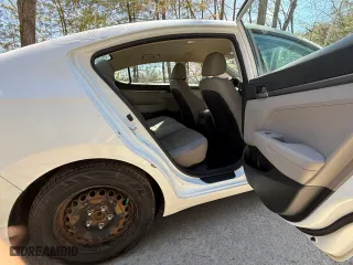2017 Hyundai Elantra SE with VIN 5NPD74LF8HH173249, listed as a Copart auction lot 53403555 with 141,243 mi miles and Clean Title. Bid and sale history available at carsss.com. Image 6.