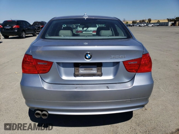 2011 BMW 3 Series 328i с VIN WBAPH5C5XBA442287, выставлен на аукционе Copart как лот 57636005 с пробегом Не указан миль и Чистый • Clean title. История ставок и продаж доступна на DreamBid. Изображение 6.