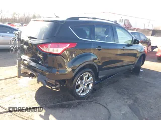 2014 Ford Escape SE с VIN 1FMCU0G91EUB16213, выставлен на аукционе IAAI как лот 41870862 с пробегом 150 070 миль миль и . История ставок и продаж доступна на DreamBid. Изображение 4.