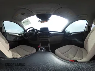 2022 Ford Escape SE z VIN 1FMCU0G61NUB15746, wystawiony jako IAAI lot #42107667 z przebiegiem 29 000 mil mil oraz . Historia ofert i sprzedaży dostępna na DreamBid. Obrazek 19.