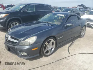 2011 Mercedes-Benz SL 550 z VIN WDBSK7BA2BF161594, wystawiony jako Copart lot #77486594 z przebiegiem Nie podano mil oraz Nie do naprawy • Non repairable. Historia ofert i sprzedaży dostępna na DreamBid. Obrazek 1.