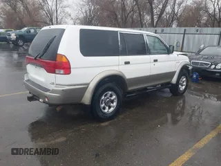 1998 Mitsubishi Montero Sport LS with VIN JA4MT31P1WP033671, listed as a IAAI auction lot 41725943 with 189,759 mi miles. Bid and sale history available at carsss.com. Image 4.