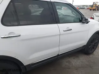 2013 Ford Explorer XLT with VIN 1FM5K7D80DGB86835, listed as a IAAI auction lot 41944726 with 163,268 mi miles. Bid and sale history available at carsss.com. Image 6.