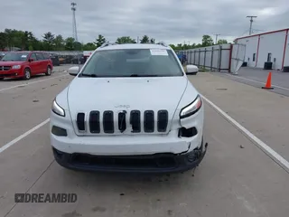 2017 Jeep Cherokee Latitude z VIN 1C4PJMCS0HW547004, wystawiony jako IAAI lot #42286345 z przebiegiem 153 186 mil mil oraz . Historia ofert i sprzedaży dostępna na DreamBid. Obrazek 12.