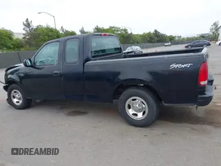 2002 Ford F-150 XL с VIN 1FTRX17242NB23323, выставлен на аукционе IAAI как лот 42363484 с пробегом Не указан миль и . История ставок и продаж доступна на DreamBid. Изображение 14.