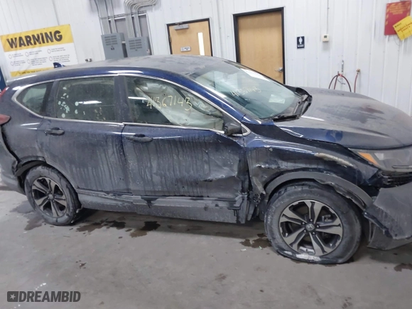 2018 Honda CR-V LX with VIN 2HKRW6H30JH227717, listed as a IAAI auction lot 41367143 with 61,529 mi miles. Bid and sale history available at carsss.com. Image 6.