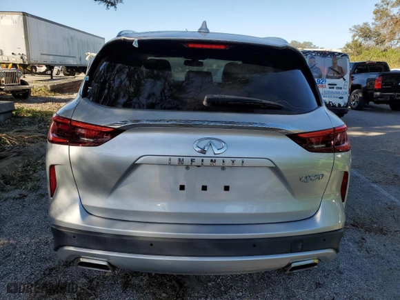 2021 Infiniti QX50 ESSENTIAL with VIN 3PCAJ5CA4MF108499, listed as a Copart auction lot 74931304 with 8,977 mi miles and Non Repairable. Bid and sale history available at carsss.com. Image 6.