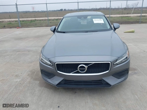 2020 Volvo S60 Momentum with VIN 7JR102FK9LG036730, listed as a IAAI auction lot 41592348 with 42,121 mi miles. Bid and sale history available at carsss.com. Image 12.