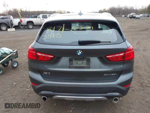 2021 BMW X1 xDrive28i with VIN WBXJG9C06M5S05303, listed as a IAAI auction lot 41060130 with 29,644 mi miles. Bid and sale history available at carsss.com. Image 17.