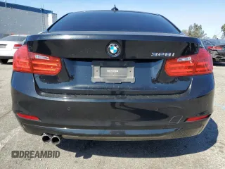 2015 BMW 3 Series 328i z VIN WBA3A5G51FNS82697, wystawiony jako Copart lot #62792405 z przebiegiem 177 882 mil mil oraz Szkoda całkowita • Salvage title. Historia ofert i sprzedaży dostępna na DreamBid. Obrazek 6.