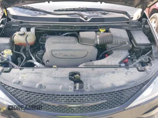 2019 Chrysler Pacifica Limited 35th Anniversary with VIN 2C4RC1GG3KR617683, listed as a IAAI auction lot 41661949 with 79,779 mi miles and . Bid and sale history available at DreamBid. Image 10.