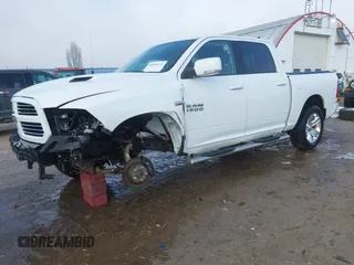 2017 Ram 1500 Night z VIN 1C6RR7MT3HS634288, wystawiony jako IAAI lot #40993931 z przebiegiem 138 341 mil mil oraz . Historia ofert i sprzedaży dostępna na DreamBid. Obrazek 20.