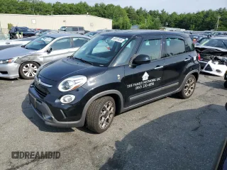 2014 FIAT 500L Trekking z VIN ZFBCFADH5EZ016573, wystawiony jako Copart lot #60813035 z przebiegiem 129 539 mil mil oraz Szkoda całkowita • Salvage title. Historia ofert i sprzedaży dostępna na DreamBid. Obrazek 1.