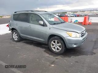2008 Toyota RAV4 Limited с VIN JTMBK31V386036174, выставлен на аукционе IAAI как лот 42384875 с пробегом 222 791 миль миль и . История ставок и продаж доступна на DreamBid. Изображение 1.