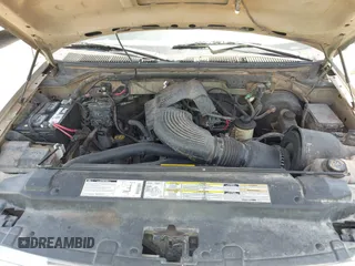 2000 Ford F-150 XL with VIN 1FTRX07W6YKB19703, listed as a IAAI auction lot 42375355 with Not provided miles and . Bid and sale history available at DreamBid. Image 10.