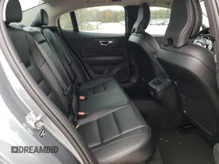 2020 Volvo S60 Momentum with VIN 7JR102FK0LG030461, listed as a Copart auction lot 74341623 with 15,958 mi miles. Bid and sale history available at carsss.com. Image 10.