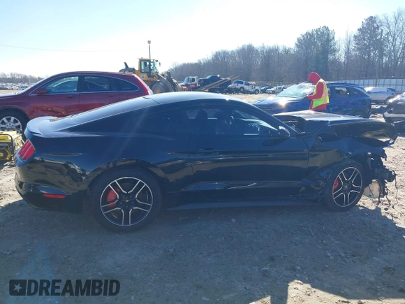 2016 Ford Mustang V6 z VIN 1FA6P8AM5G5226866, wystawiony jako IAAI lot #41306547 z przebiegiem Nie podano mil oraz . Historia ofert i sprzedaży dostępna na DreamBid. Obrazek 13.