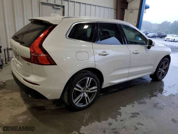 2021 Volvo XC60 Momentum with VIN YV4102DK7M1819029, listed as a Copart auction lot 81135504 with 48,169 mi miles and Salvage Title. Bid and sale history available at carsss.com. Image 3.