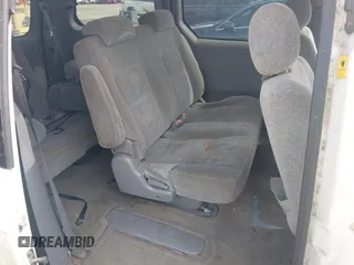 2005 Kia Sedona LX with VIN KNDUP132856700868, listed as a IAAI auction lot 41661428 with 229,142 mi miles. Bid and sale history available at carsss.com. Image 8.