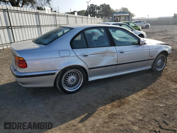 2000 BMW 5 Series 528iA with VIN WBADM6345YGU29738, listed as a Copart auction lot 75176334 with 160,821 mi miles and Salvage Title. Bid and sale history available at carsss.com. Image 3.