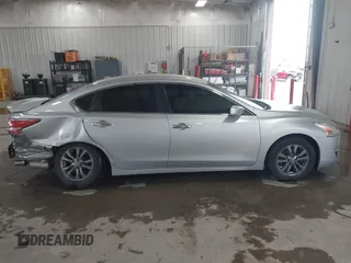 2015 Nissan Altima SV z VIN 1N4AL3AP2FC465479, wystawiony jako IAAI lot #42205569 z przebiegiem 109 258 mil mil oraz . Historia ofert i sprzedaży dostępna na DreamBid. Obrazek 14.