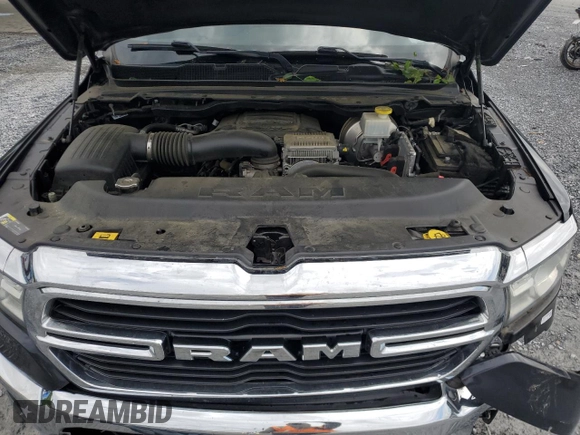 2021 Ram 1500 Big Horn z VIN 1C6SRFFT5MN695160, wystawiony jako Copart lot #54244825 z przebiegiem 118 241 mil mil oraz Szkoda całkowita • Salvage title. Historia ofert i sprzedaży dostępna na DreamBid. Obrazek 11.