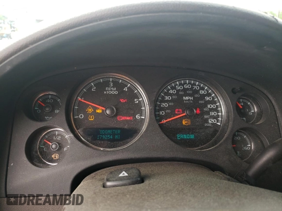2008 GMC Yukon Denali with VIN 1GKFK63898J117949, listed as a Copart auction lot 52685705 with 179,254 mi miles and Salvage title. Bid and sale history available at DreamBid. Image 9.