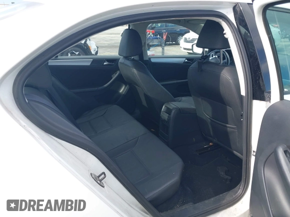 2011 Volkswagen Jetta TDI with VIN 3VWLL7AJ7BM062447, listed as a IAAI auction lot 42756742 with 126,829 mi miles and . Bid and sale history available at DreamBid. Image 8.